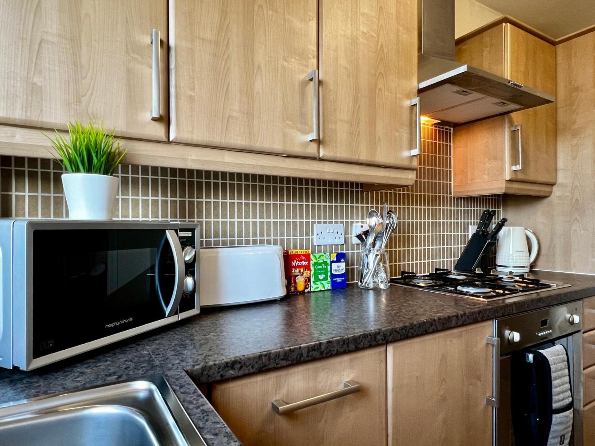 Апартаменты Stylish Modern Flat With Juliet Balcony & Parking Глазго Экстерьер фото
